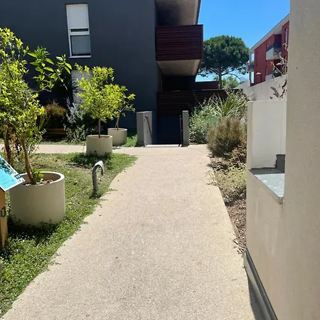 T2 Avec Terrasse, Proche Plages Et Centre De Montpellier * Castelnau-le-Lez