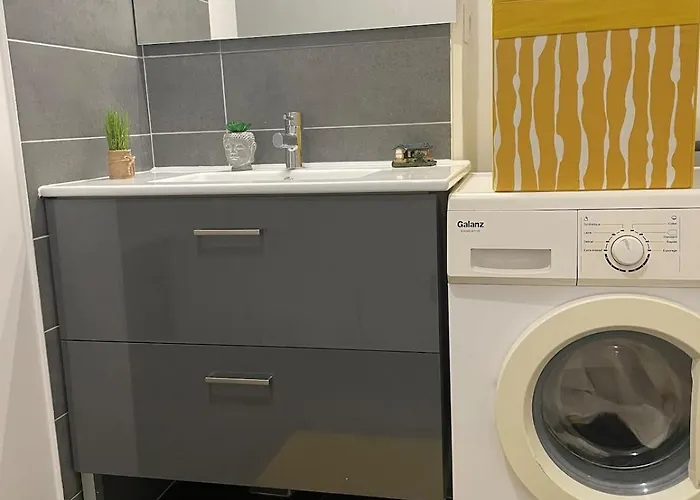 T2 Avec Terrasse, Proche Plages Et Centre De Montpellier Apartment